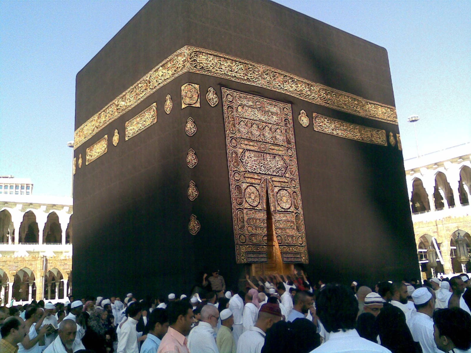 16 Days Luxury Umrah Package - VIP Experience